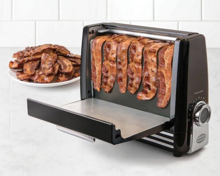 11 Best Bacon Cookers (Electric & Microwave)